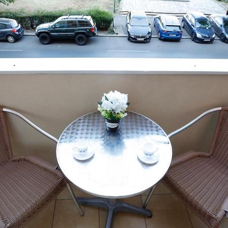 בוקרשט Gorgeous 2 Bedroom Duplex In City Center מראה חיצוני תמונה