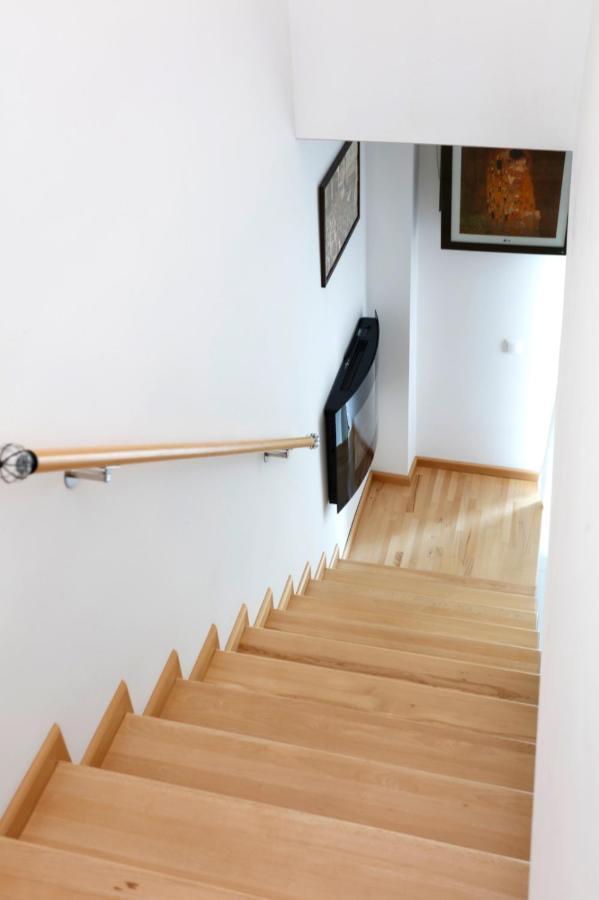 בוקרשט Gorgeous 2 Bedroom Duplex In City Center מראה חיצוני תמונה