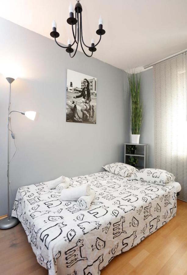 בוקרשט Gorgeous 2 Bedroom Duplex In City Center מראה חיצוני תמונה